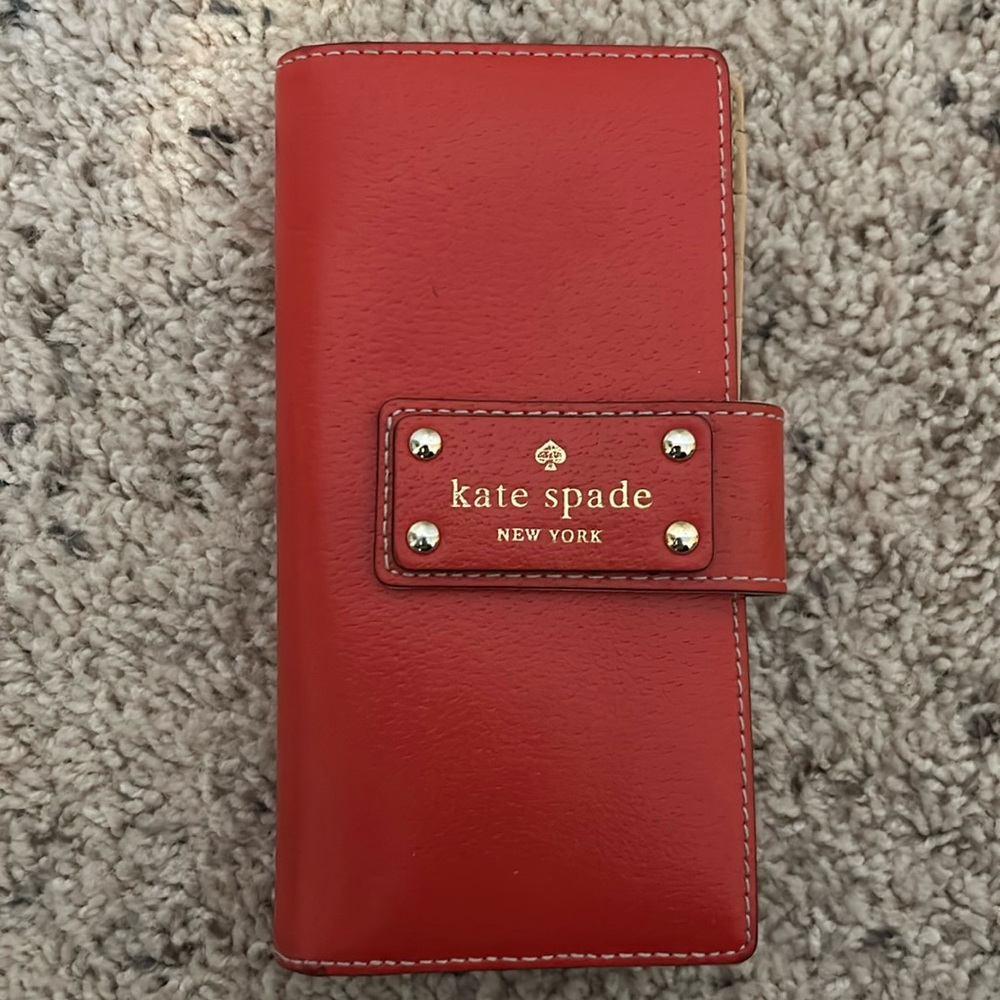 Used kate spade wallet